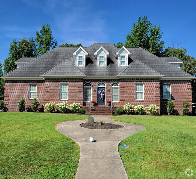 Building Photo - 126 Pheasant Run Rental