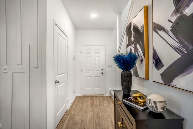 Photo - 10477 Pineland Dr