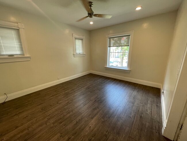 28-1 living - 22-38 D St Unit 28-1