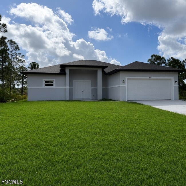 Building Photo - 847 Genoa Ave S