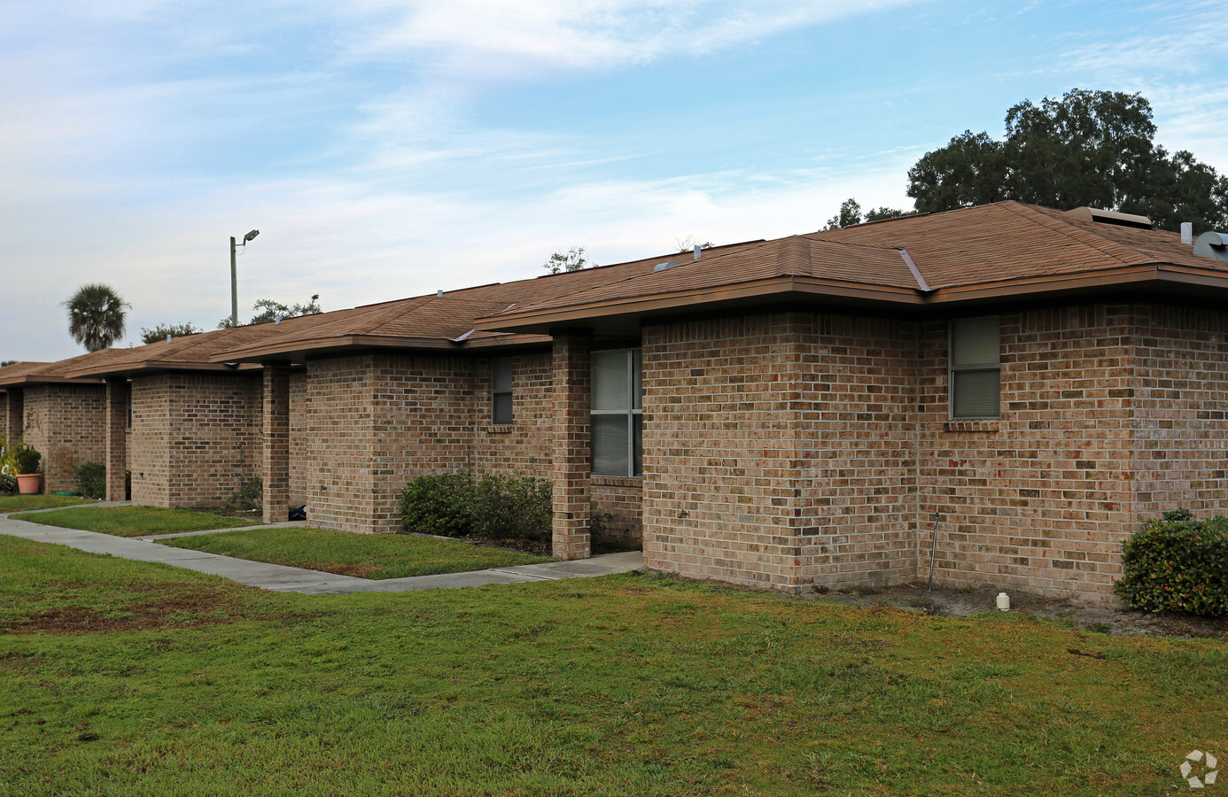 Photo - Evergreen Apartments