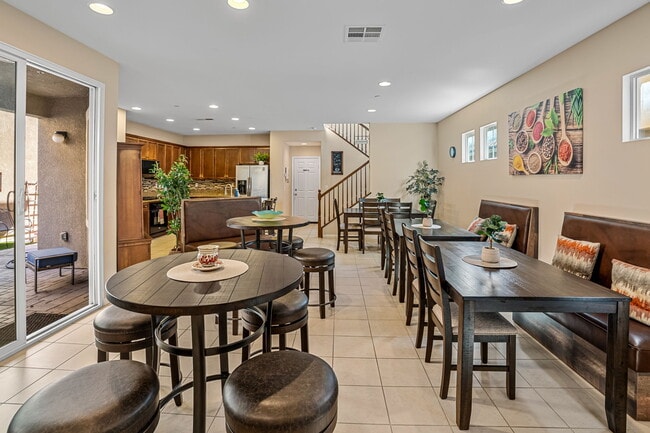 Photo - 1324 Pershing Rd