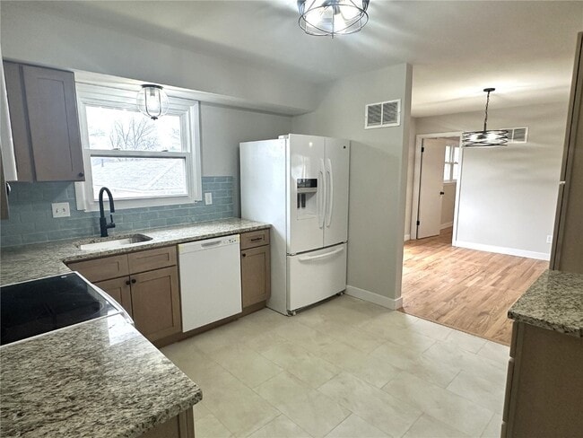 Photo - 67 Strecker Rd