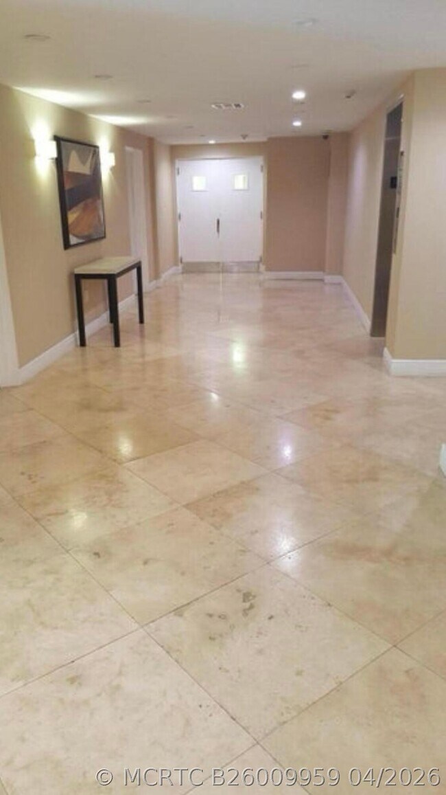 Photo - 50 SW 3rd St Unit 1060