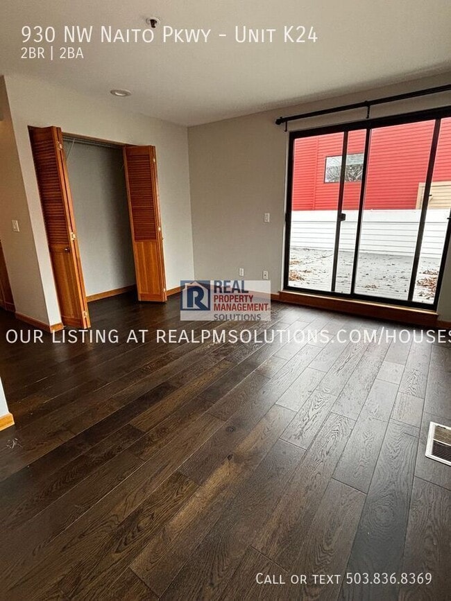 Photo - 930 NW Naito Pkwy Unit K24
