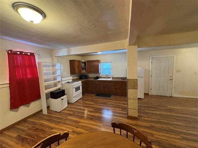 Photo - 1481 Burger St