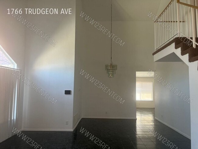 Photo - 1766 Trudgeon Ave