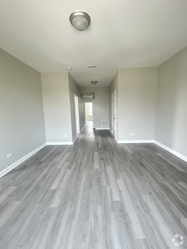 Building Photo - 7222 S Harvard Ave Unit 3S Rental