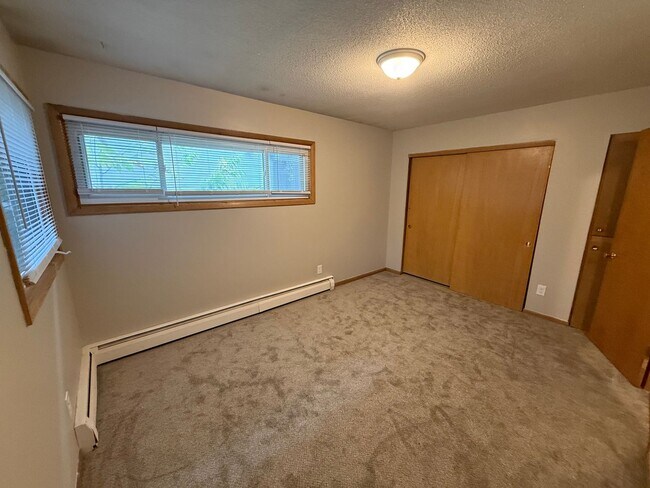 Photo - 2 Bed 1 Bath Apartment for rent! Unit A619-6