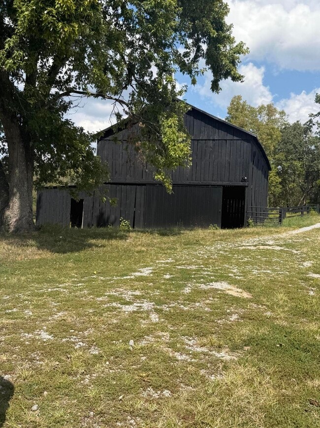 Photo - 3745 Frankfort-Ford Rd