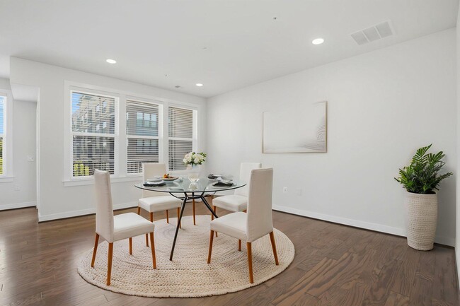 Photo - 13367 Launders St