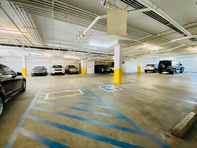 Photo - 12028 Wilshire Blvd