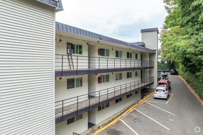 Photo - Innsbruck Apartments