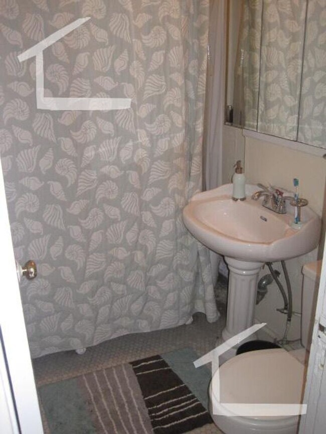 Photo - 2Bed available 9/1 in Allston