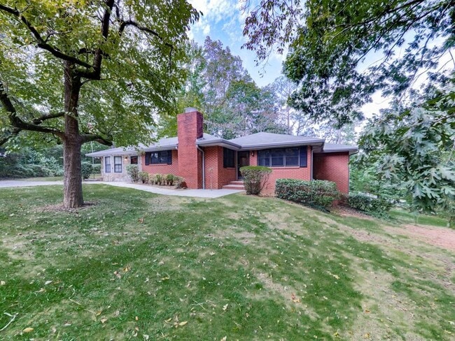 Photo - 5480 Burgess Dr