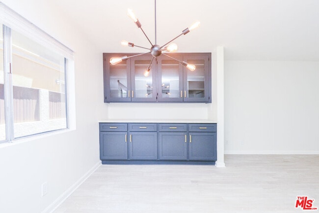 Photo - 2602 Carnegie Ln Unidad 1