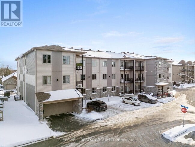 Photo - 377 Solstice Cres Unit 204