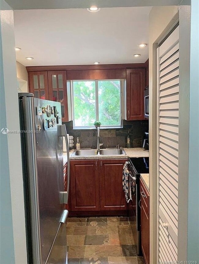 Photo - 6205 SW 131st Ct Unidad 203