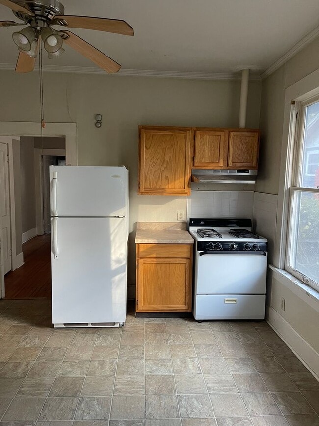 Photo - 2310 Scovell-B