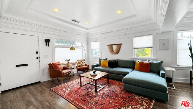 Photo - 3489 2nd Ave