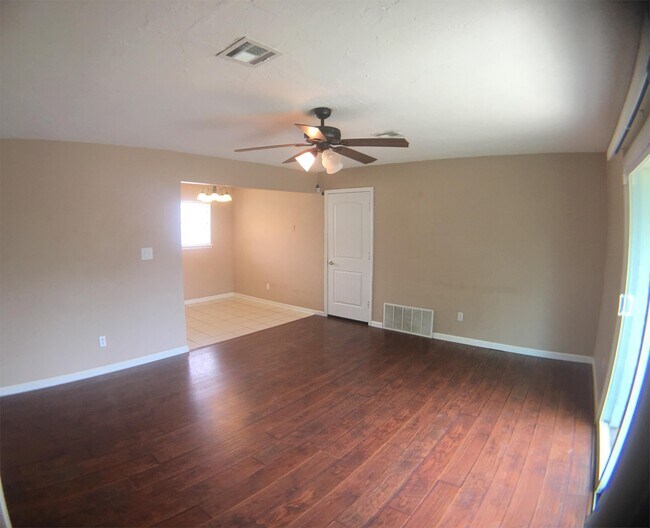 Photo - 1401 High Meadows Dr