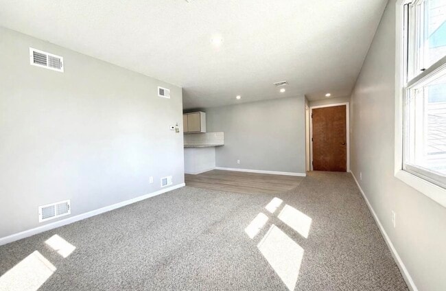 Photo - 1063 Tacoma St Unit 4