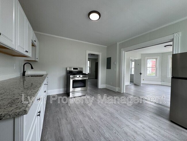 Photo - 19 Chester St Unit 2F