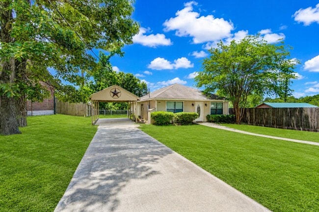 Building Photo - 9550 Thousand Oaks Loop