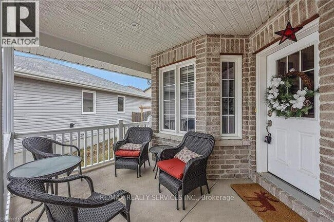 Photo - 172 Macdougall Dr