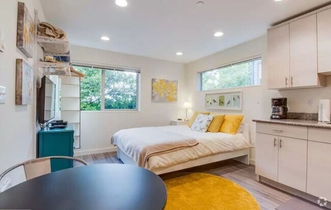 Building Photo - 1609 S Weller St Unit 1611 G Rental