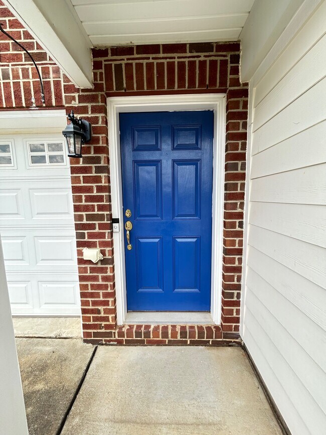 Photo - 105 Havelock Ct