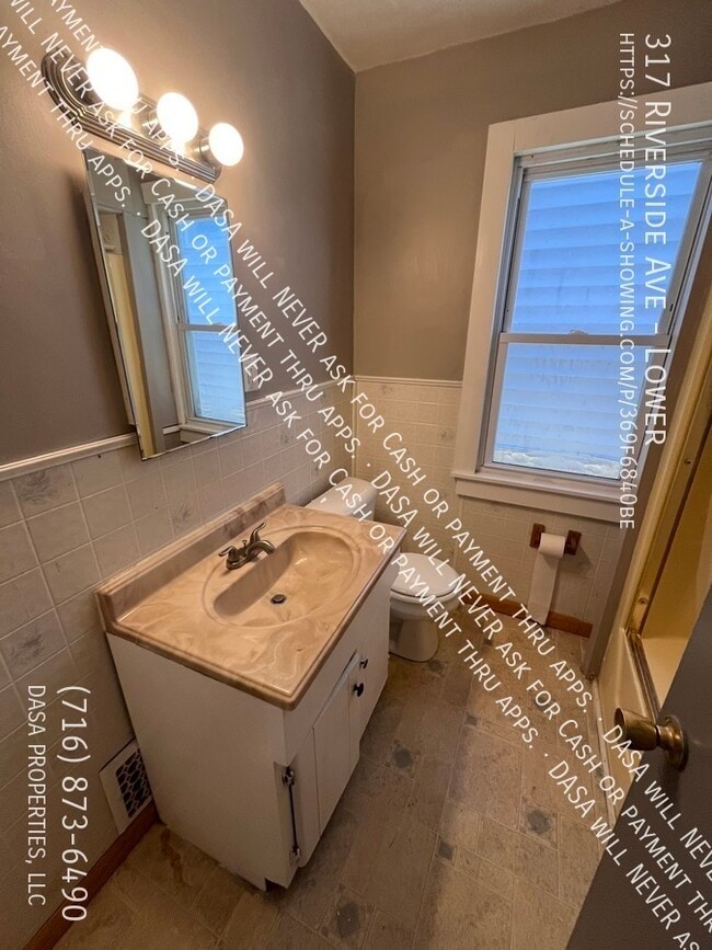 Photo - 317 Riverside Ave Unidad Lower