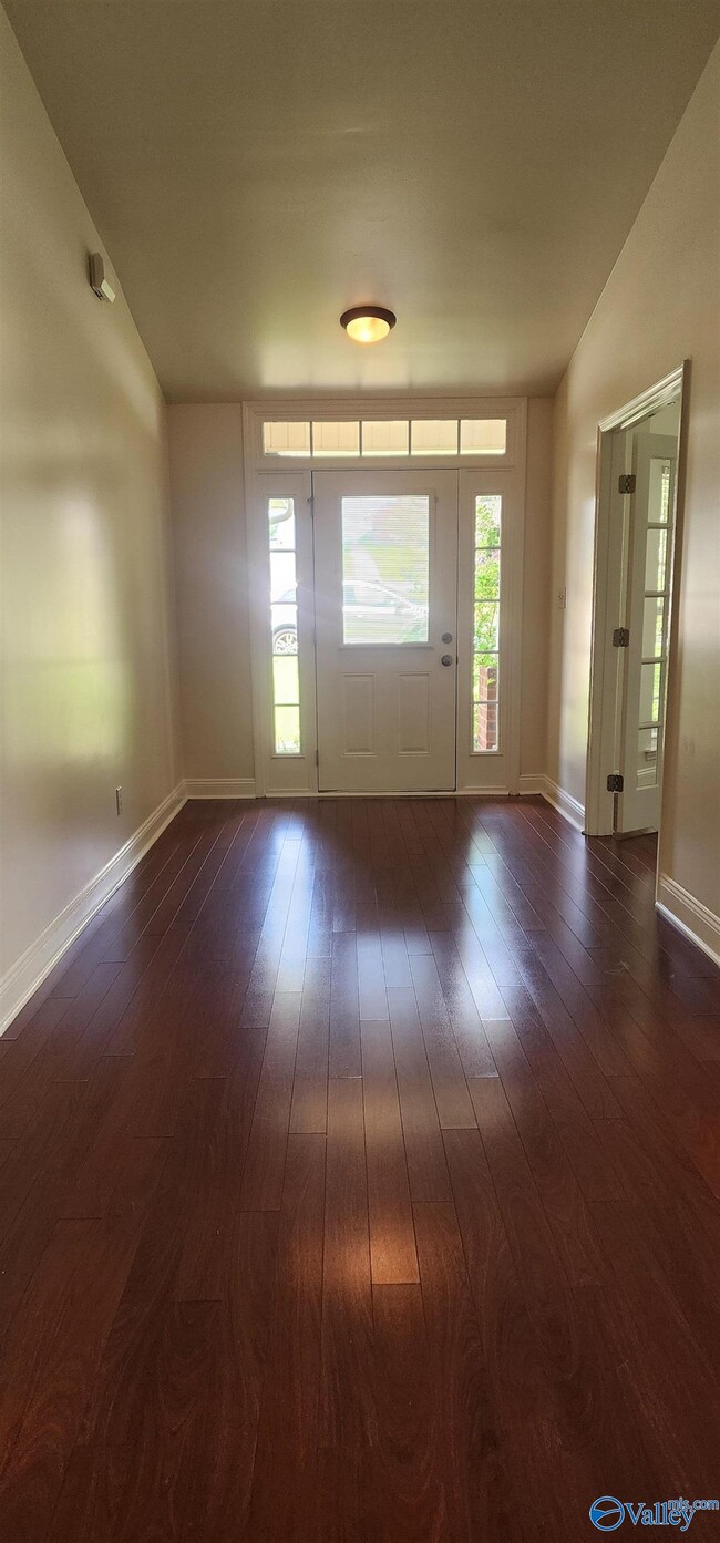 Photo - 157 Alderwood Dr