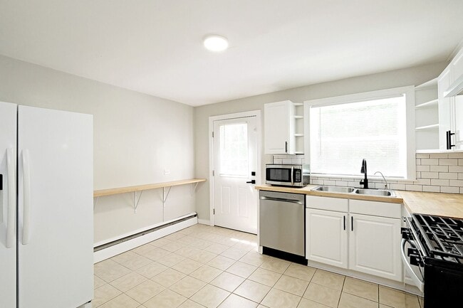 Photo - Updated, Pet-Friendly Fry's Spring Duplex - Grad Students Are Welcome!