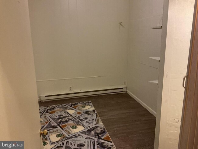 Photo - 614 Centre St Apartment