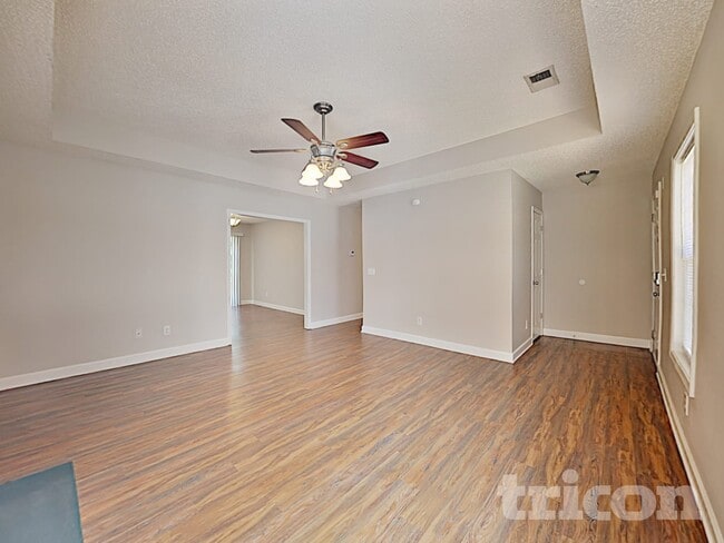 Photo - 48 Bristlecone Ln