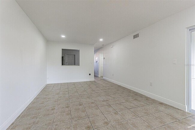 Photo - 556 Clearwater Largo Rd Unidad 1