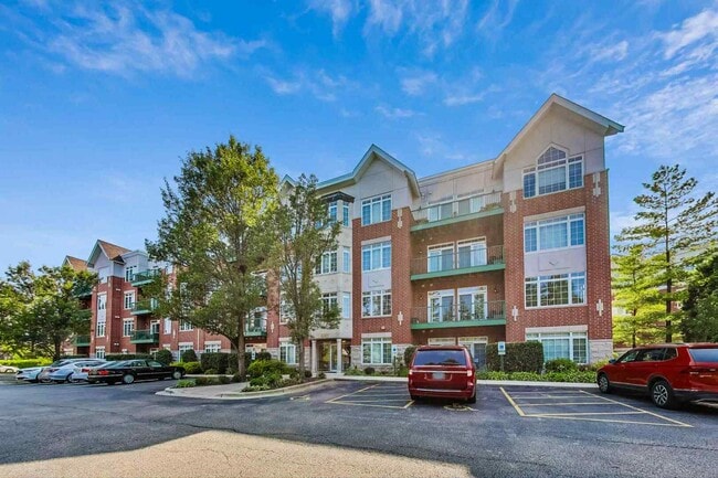 Building Photo - 660 McHenry Rd Unit 403 Rental