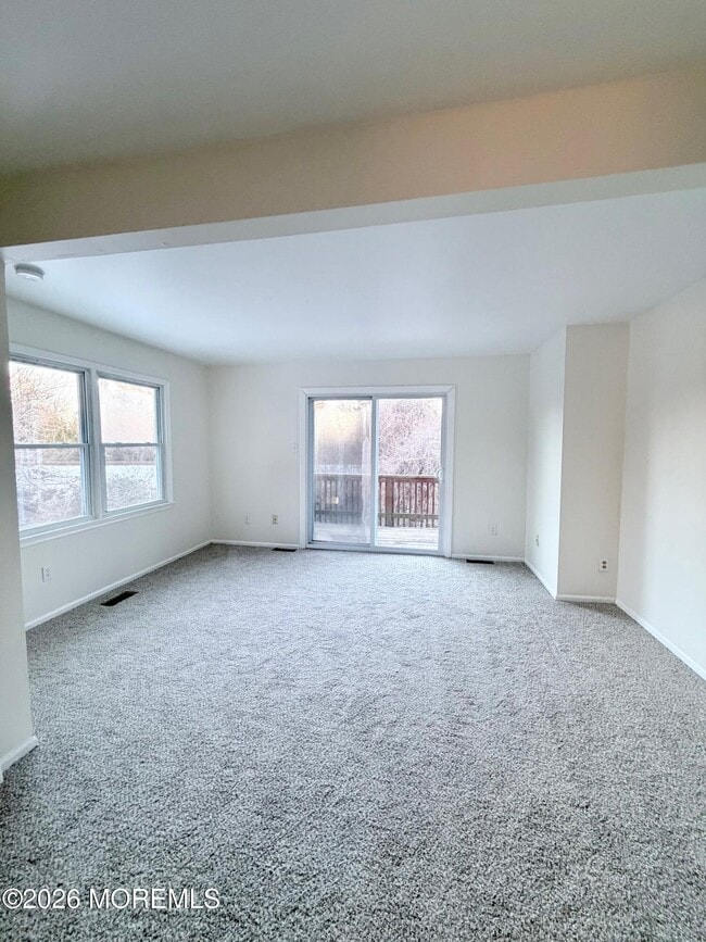 Photo - 1511 Railroad Ave Unit 100