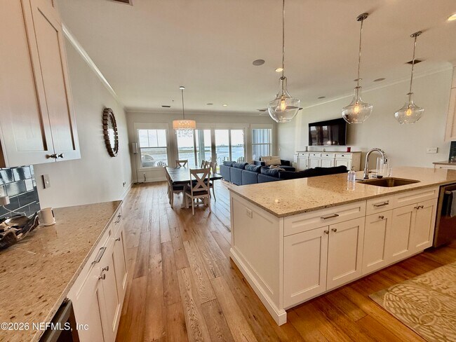 Photo - 2530 Beach Blvd