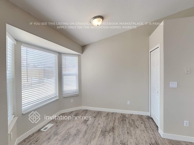 Photo - 5648 Hawkesbury Dr