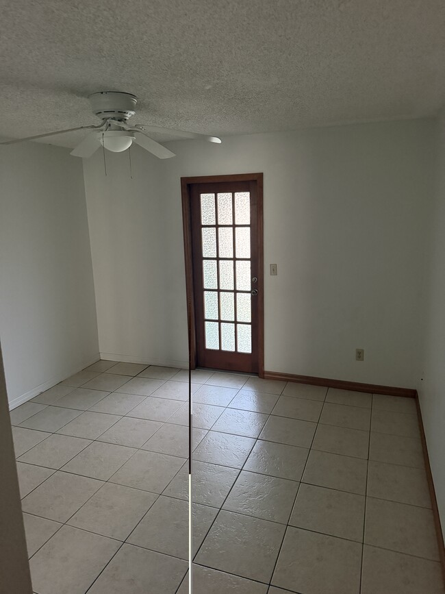 Photo - 1871 Foxhall Cir Unit Foxhall