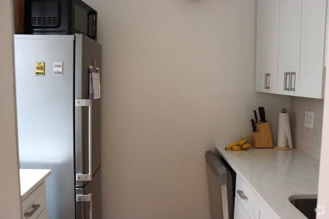 Building Photo - 36 East Newton St Unit 3 Rental