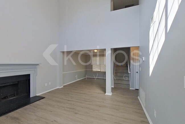 Photo - 3160 Creekwood Dr