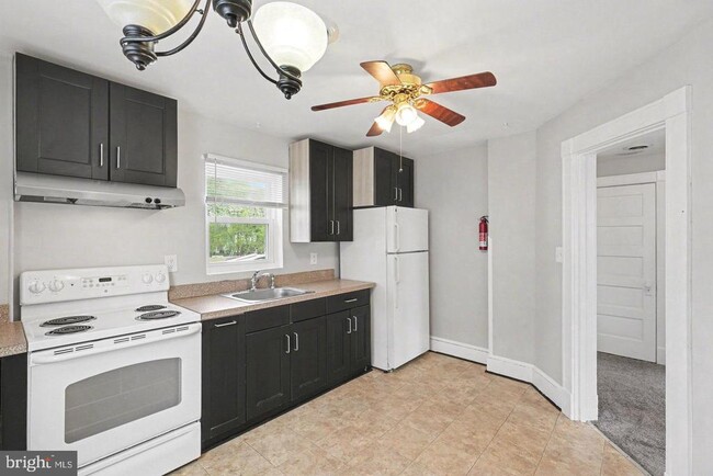 Photo - 803 Wolfe St