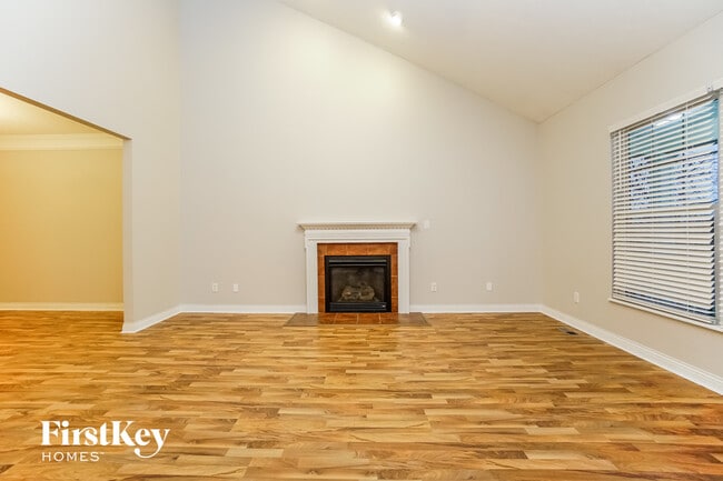 Photo - 101 Brenden Loop