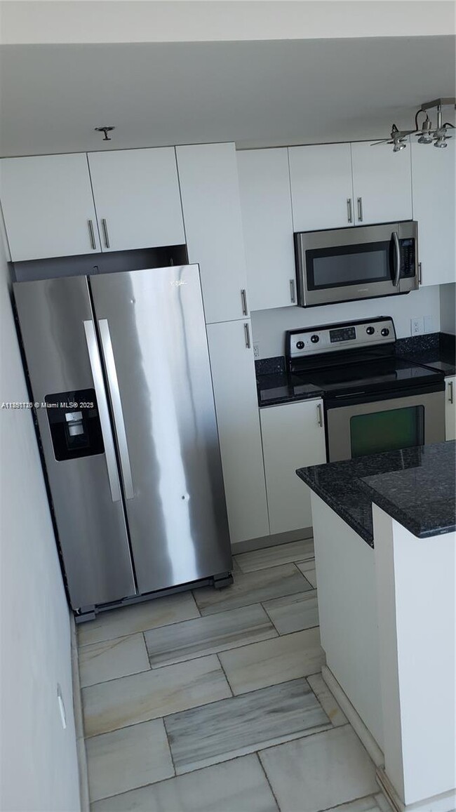 Photo - 1401 SW 22nd St Unit 1203