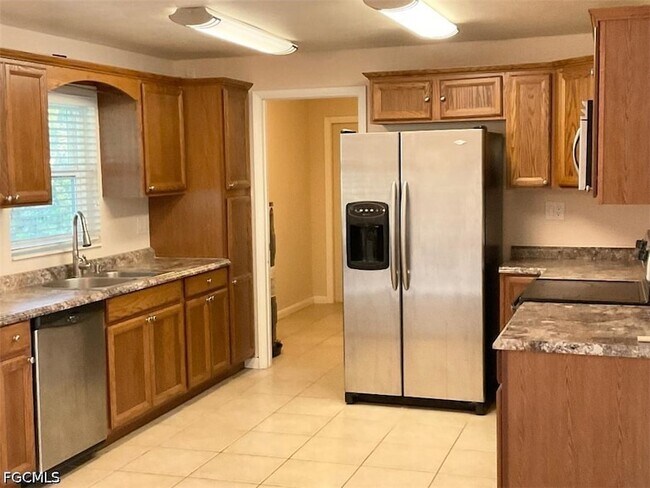Photo - 1806 SE 1st Ave