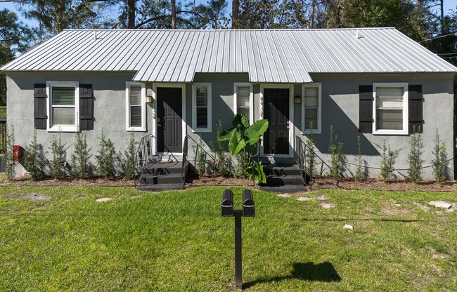 Renovated 2 Bedroom Jacksonville Heights D... - Renovated 2 Bedroom Jacksonville Heights D... Rental