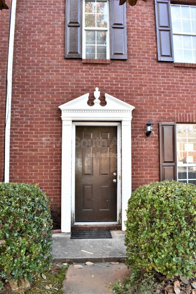 Photo - 5798 Strathmoor Manor Cir